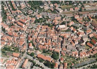 Luftaufnahme der Altstadt von Buchen, Hotel Prinz Carl in der Mitte links